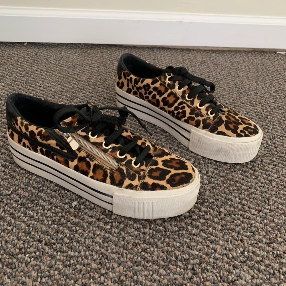 Stradivarius cheetah pony hair platform sneakers